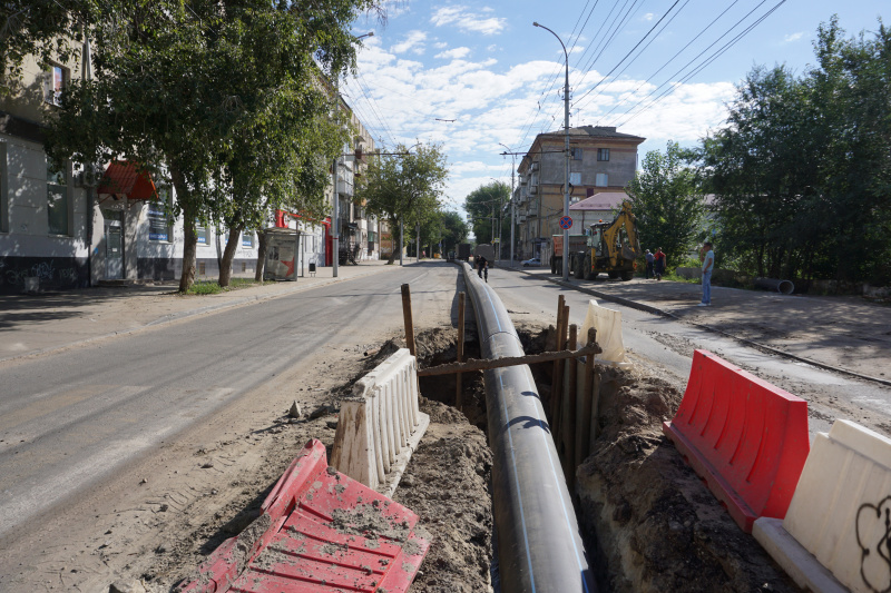 Новый водопровод на ул. Чернышевского. Построены более 80% коммуникаций d630 мм