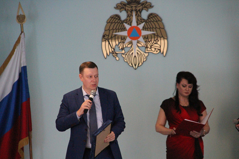 Сотрудники ГУ МЧС по Саратовской области награждены Почетными Грамотами КВС