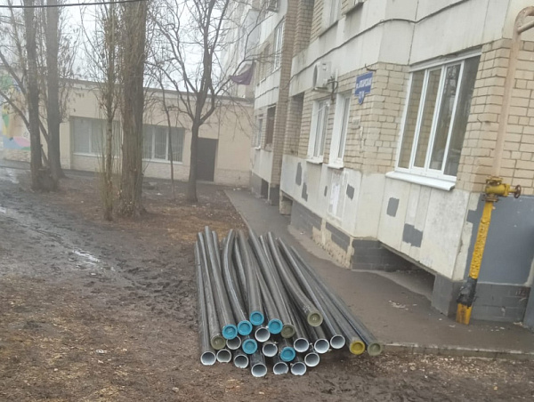  КВС заменили водопровод на ул. Аткарская