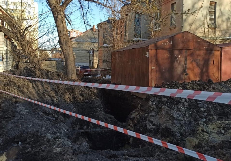 Специалисты КВС производят замену водопровода по ул. Клочкова